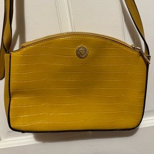 Yellow crossbody purse ANNE KLEIN